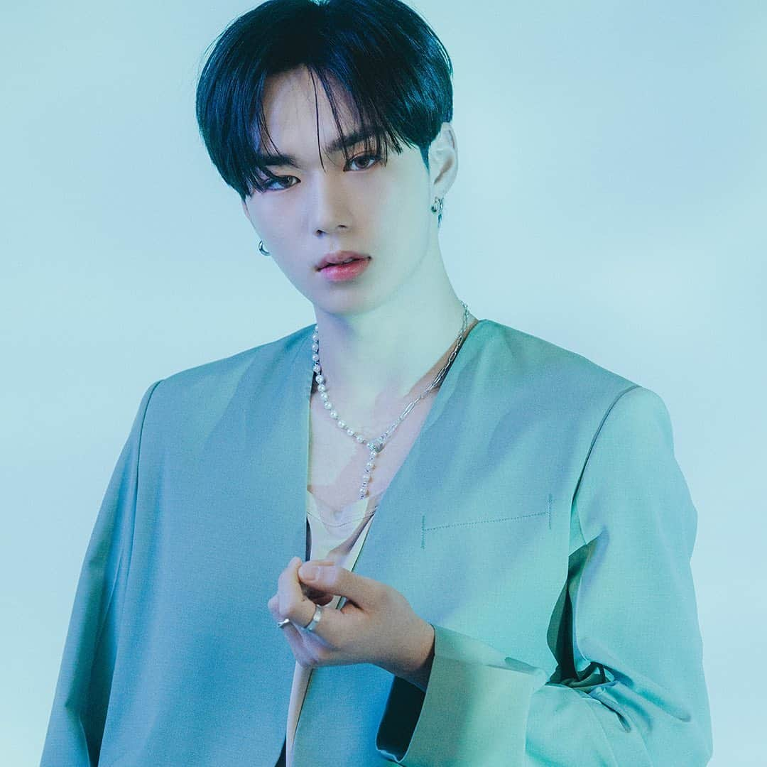 WEiさんのインスタグラム写真 - (WEiInstagram)「위아이(WEi) 3rd MINI ALBUM 'IDENTITY : Action' CONCEPT PHOTO #3 KIMJUNSEO  2021.06.09 PM 6:00  #위아이 #WEi #IDENTITY #Action #김준서 #KIMJUNSEO」6月1日 0時21分 - wei__official