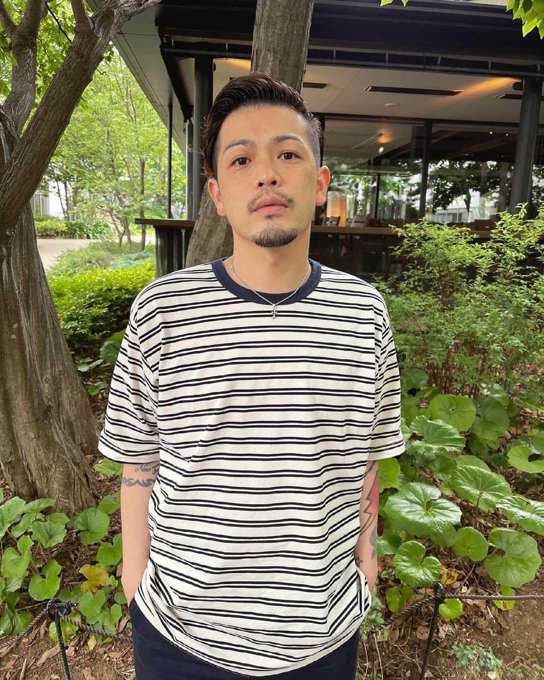 馬場一馬のインスタグラム：「@mon_everything  border T-shirt シルエットや生地感、柄の雰囲気も好みなデザインに仕上がりました。 近日発売します。 少量での生産ですがおすすめなのでぜひチェックしてみてください🙌🏻」