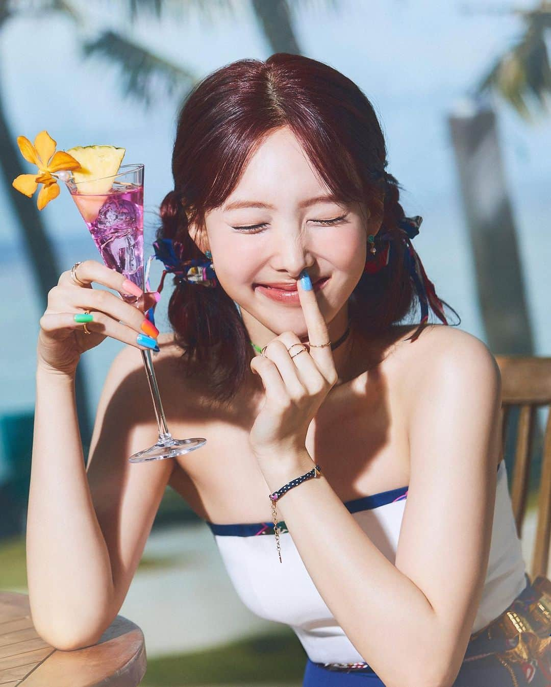 TWICEさんのインスタグラム写真 - (TWICEInstagram)「TWICE 10th Mini Album <Taste of Love> Second Tasting -Teaser Photo01 'Taste’ - #TWICE #트와이스 - {#nayeon #나연 #jeongyeon #정연 #momo #모모 #sana #사나 #jihyo #지효 #mina #미나 #dahyun #다현 #chaeyoung #채영 #tzuyu #쯔위}」6月1日 3時37分 - official.twice