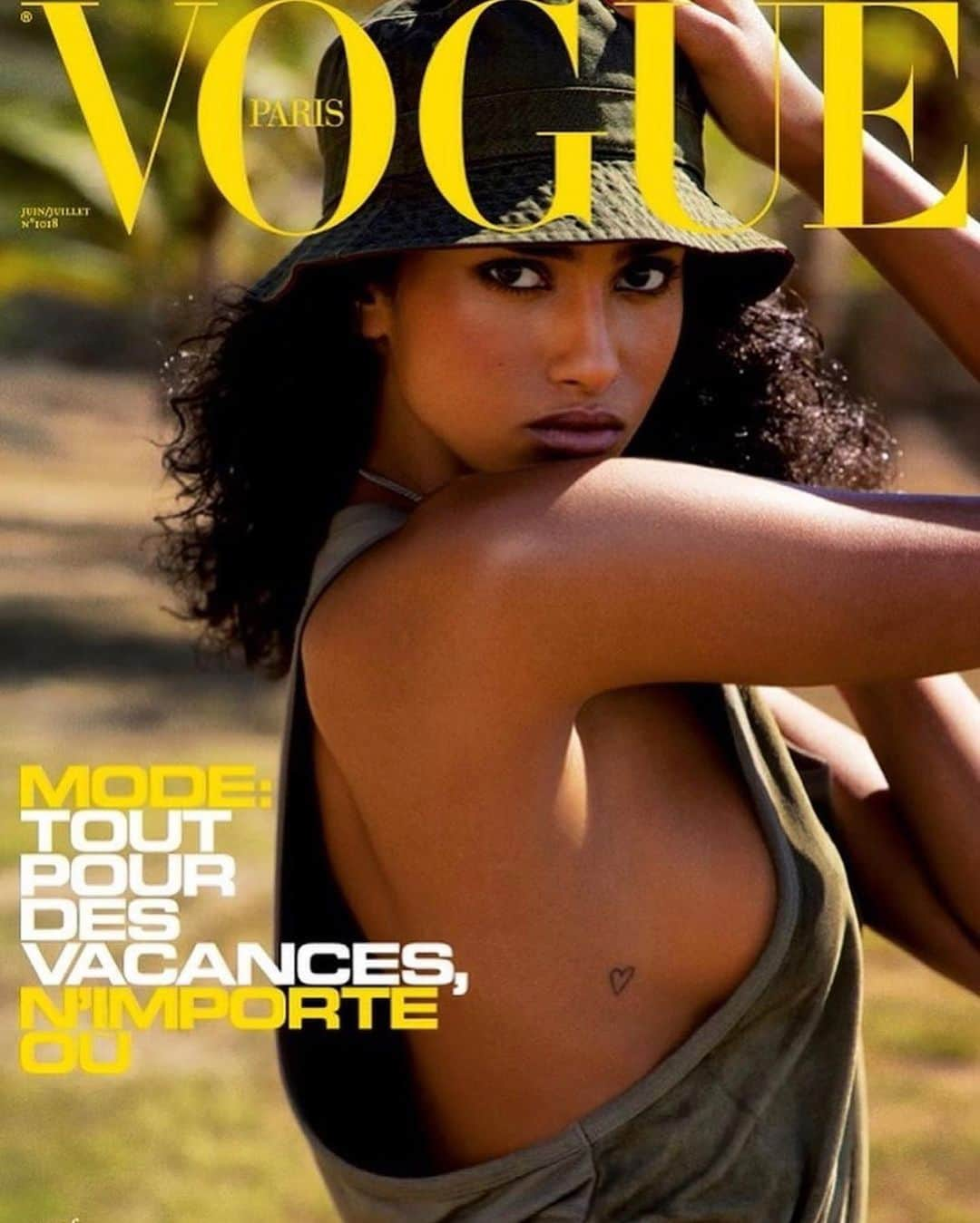 イマン・ハマンのインスタグラム：「I’m crying!! So beyond honored to be on the June / July cover of @vogueparis. Always a dream to shoot with @inezandvinoodh 💚 Thank you to the dream team @emmanuellealt @jamespecis @fulviafarolfi. The new issue is out now - and celebrates summer style but also pays tribute to the great @alberelbaz8...」