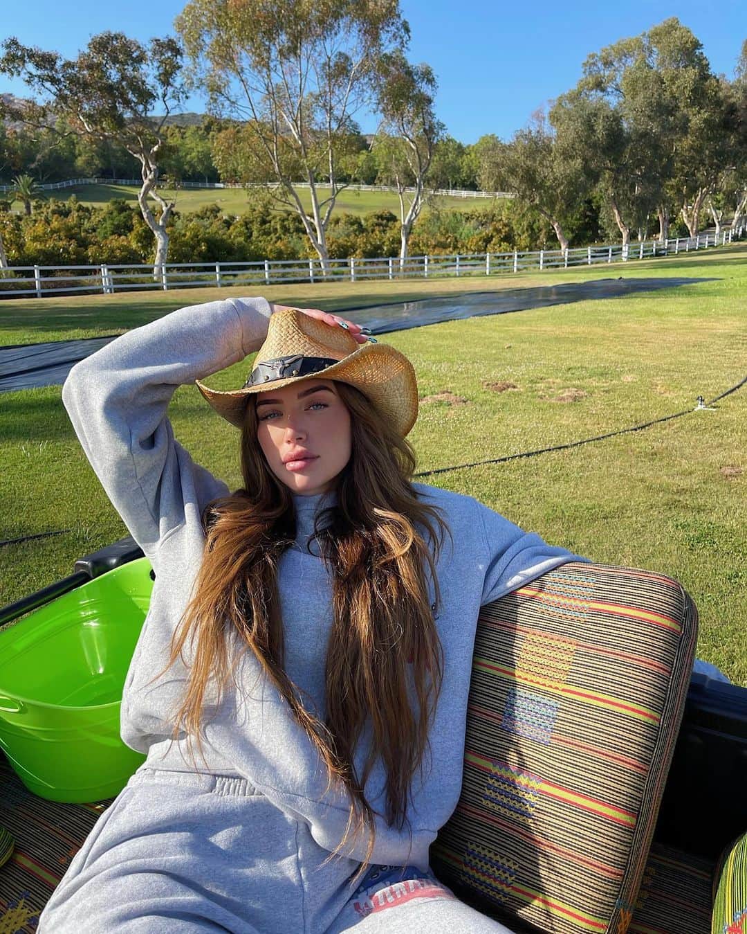 Anastasia Karanikolaouのインスタグラム：「we at the ranch」