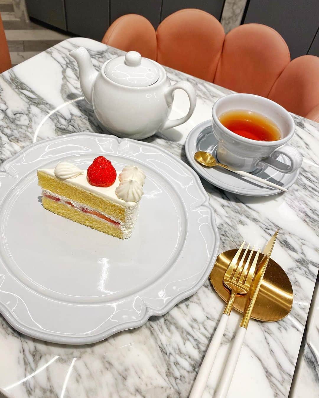 ゆかぴちゅさんのインスタグラム写真 ゆかぴちゅinstagram 最近ショートケーキ推し ケーキ ケーキ屋さん ショートケーキ 紅茶 紅茶のある暮らし インスタ映え インスタ映えカフェ ポアールドジュネス 北新地カフェ 大阪カフェ