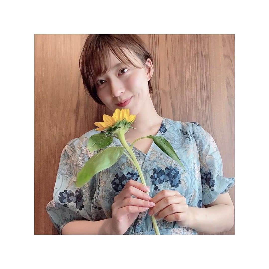 阿部華也子さんのインスタグラム写真 - (阿部華也子Instagram)「♪  ひまわり🌻💛 雨の季節が終われば、夏だね☀️  早く夏こい！！ （梅雨入りもまだだけど☔️）  #めざましテレビ #ひまわり🌻 #ワンピース👗 #bananarepublic」6月1日 9時40分 - kayakoabeofficial