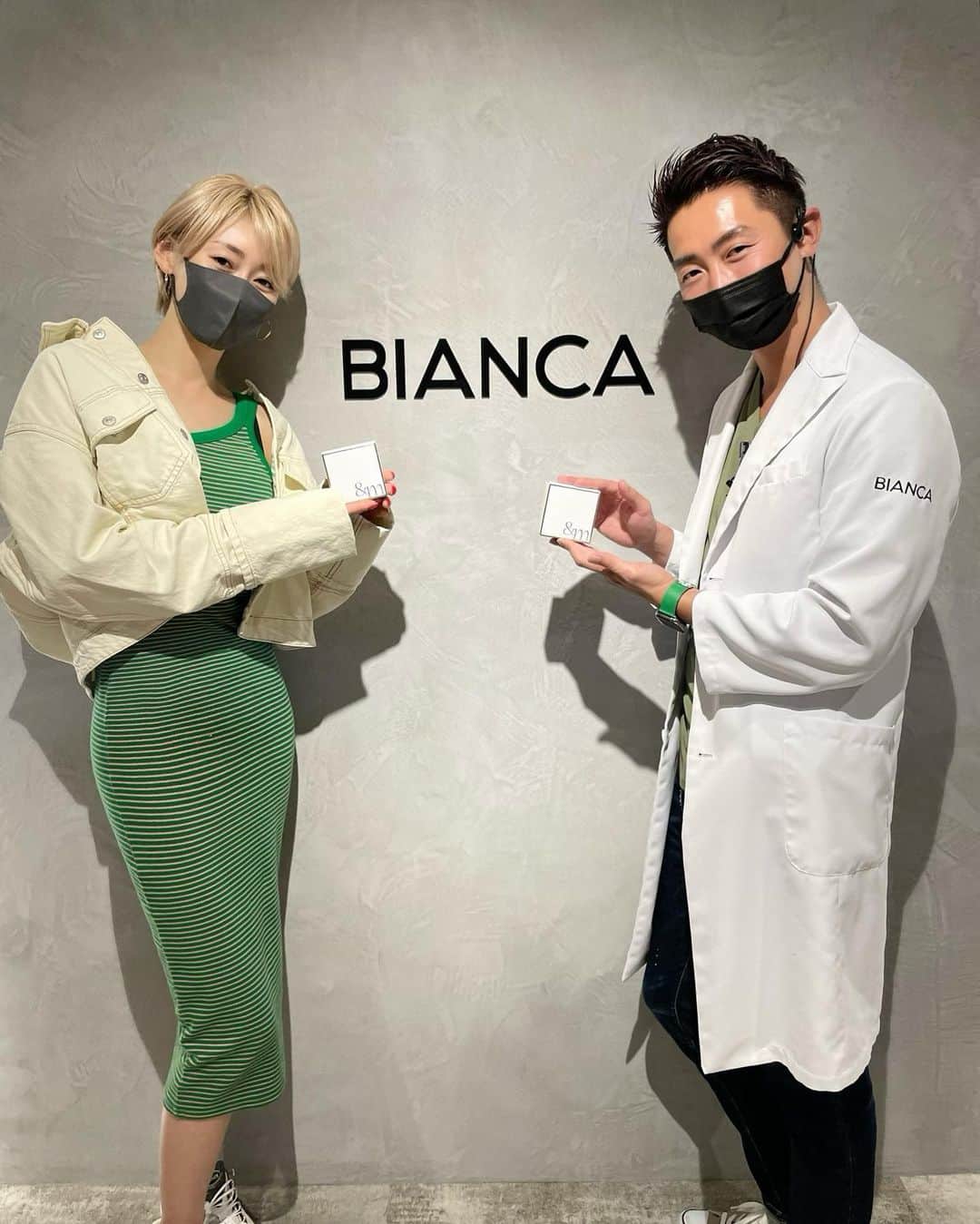 &mさんのインスタグラム写真 - (&mInstagram)「@biancaclinic さんの運営する 「BIANCA CLOSET」にて、 &mのモイスチャーバランスソープのお取り扱いが始まってます♡  理事長カズ先生 @dr_kaz と記念写真📸👨‍⚕️  BIANCAのみなさま、可愛いわが子たちをよろしくお願いします🟠🌹  #biancaclinic  #biancacloset」6月1日 21時34分 - oc.ym