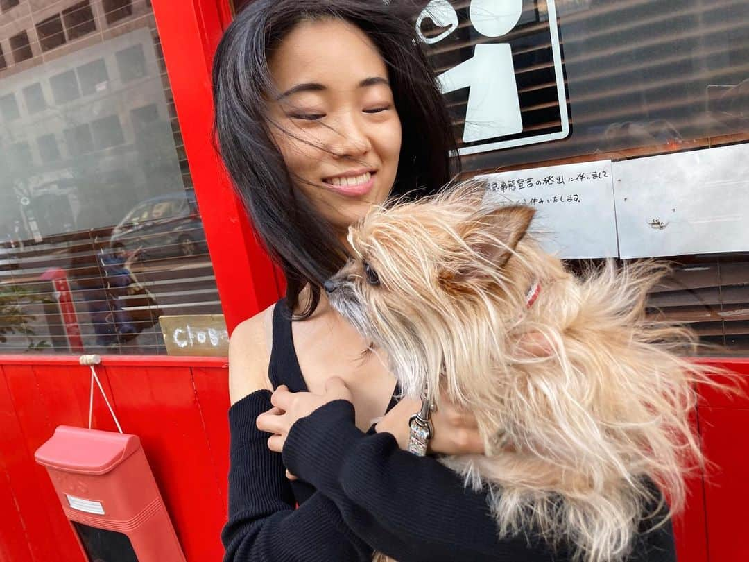 芦田ユリナのインスタグラム：「Lunch break🐕」