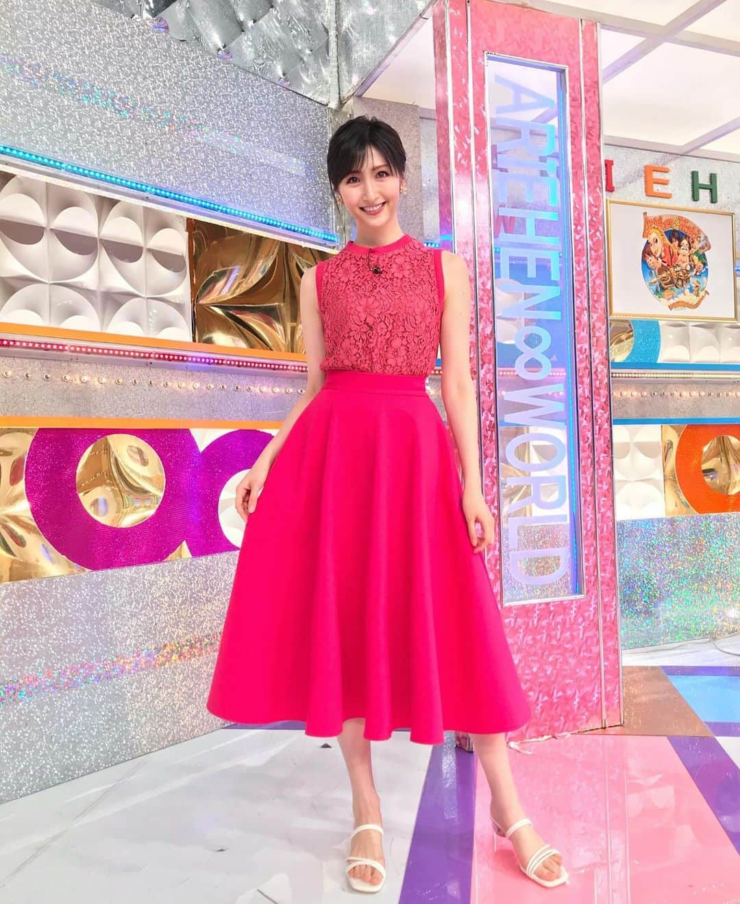 横山ルリカさんのインスタグラム写真 - (横山ルリカInstagram)「. #ありえへん世界 👗 #pink #💓💓💓   #tops #skirt #obli @obli_official   #👠 #menue」6月1日 20時49分 - rurika_yokoyama_official