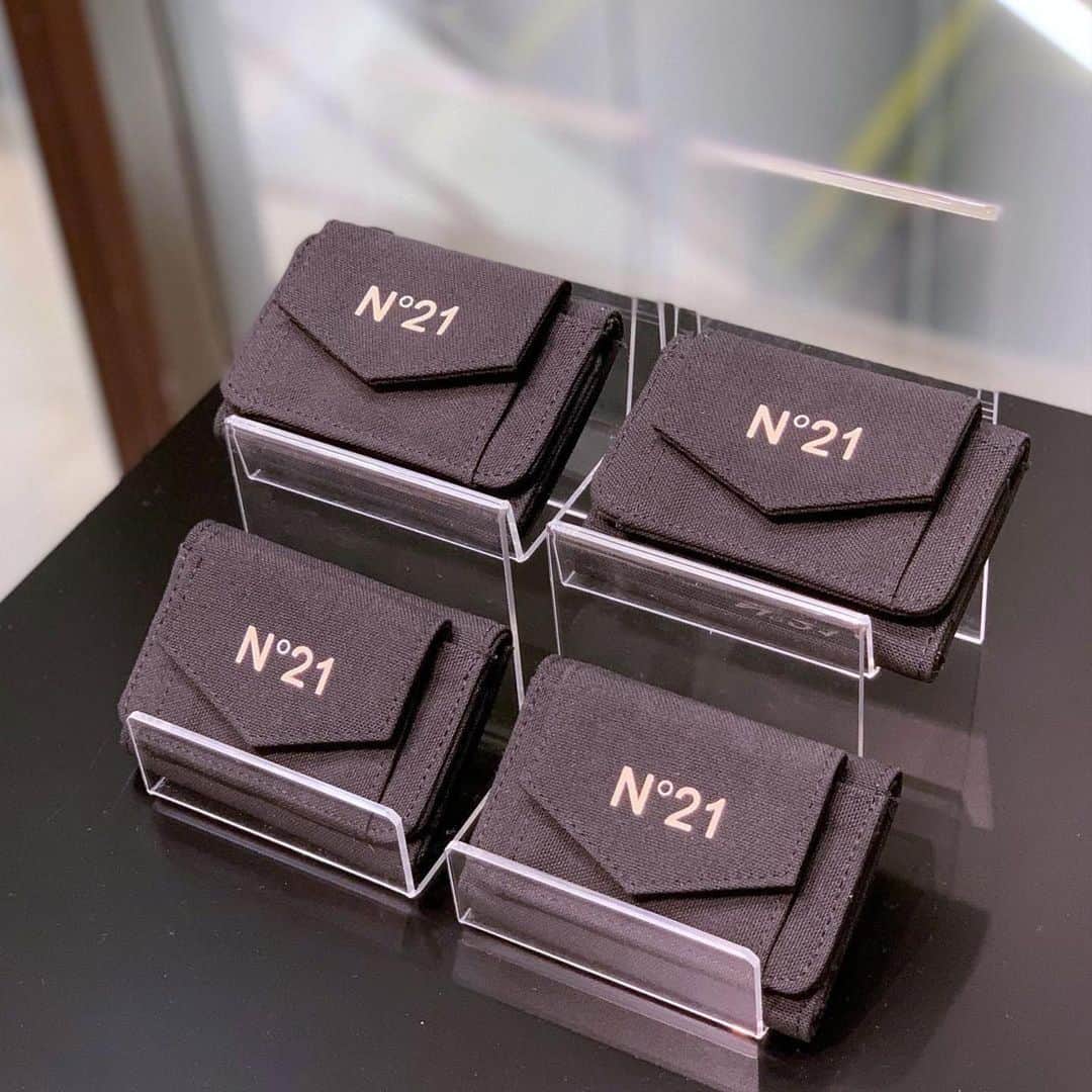 Taki Tanakaさんのインスタグラム写真 - (Taki TanakaInstagram)「HANKYU MODEをリポスト♡  #Repost @hankyumode ・・・ GOOD FOR THE FUTURE GARAGE VENTUNO Until 6/8 At 1F CotocotoStage11 詳しくはプロフィールURLをチェック！  #Hankyu #HANKYUMODE #umedahankyu #阪急うめだ本店 #うめだ阪急 #阪急百貨店 #osaka #umeda #mode #garageventuno #n21 #ガラージュヴェントゥーノ　#ヌメロヴェントゥーノ #sustainable #サステナブル #サスティナブル #ethical #エシカル #バッグ #bag #goodforthefuture  阪急チームのみなさんと心をひとつに今日まで一所懸命やってきて、やっと、やっとオープン出来ました。 関係者すべての方々に感謝。  @numeroventuno  @alessandrodellacqua   @newerajapan」6月1日 14時10分 - tanakataki