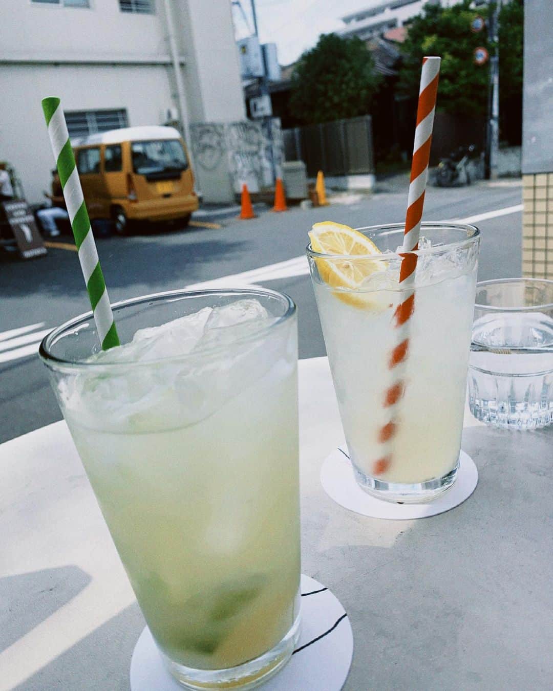 仲田歩夢さんのインスタグラム写真 - (仲田歩夢Instagram)「. . テラス席がある風通しの良いお店で ゆっくりまったりするoffの時間、 とっても大事な時間です^ ^🥤🍳 .  #cafe  #cafetime  #たまにはこういう投稿も🍋」6月1日 16時16分 - ayu_nakada_13