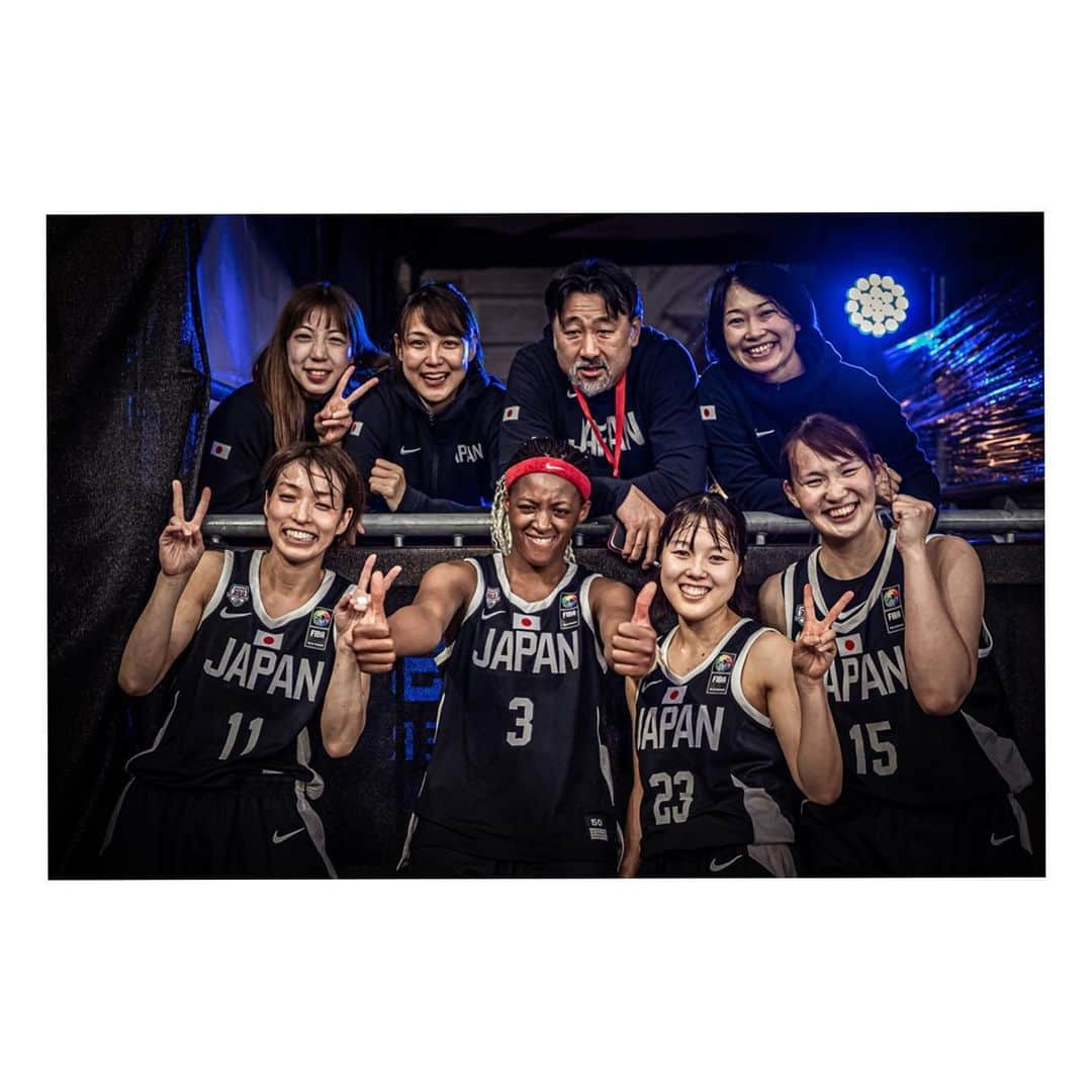 山本麻衣のインスタグラム：「3x3 OQT in Graz 🇦🇹  オリンピックの出場権！ やっと掴んで帰ってくることができました！ チーム一丸、日本一丸となって戦って得ることできました🤝 本当に試合ごとにいっぱいのメッセージをくださりとてもパワーになり、また沢山の人が3x3を見て下さってとても嬉しかったです😭 これまでに関わってサポートしてくださった方々に本当に感謝の思いでいっぱいです🥺🙏 次の目標に向けてまた頑張ります🔥  #3x3OQT @fiba3x3  @jba3x3official」