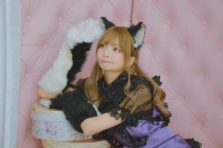 米倉みゆさんのインスタグラム写真 - (米倉みゆInstagram)「ぐーたらしてたいにゃ。🐈 . . . . . . #コスプレ #メイド #メイド服 #メイドカフェ #アイドル #コスプレイヤー #コスプレイヤーさんと繋がりたい #猫耳 #猫 #猫のいる暮らし #ツインテール #エクステ #アイドルヘア #笑顔 #撮影会 #撮影会モデル #可愛い女の子 #美人 #美少女 #japanese #japanesegirl #girl #follow #followforfollowback #cosplay #photooftheday #portrait #pink #picture #cat」6月1日 21時51分 - yone__miyu630