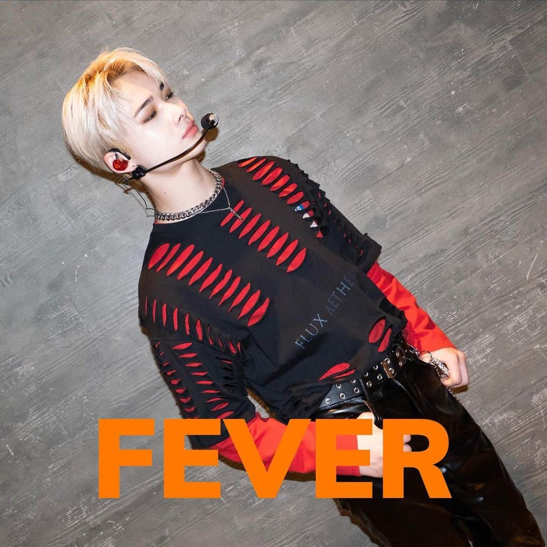 ENHYPENさんのインスタグラム写真 - (ENHYPENInstagram)「ENHY-FASHION #EN_FEVER @ [BORDER : CARNIVAL] Music Broadcasting 210520 ~ 210530 - THE SHOW - SHOW CHAMPION - M COUNTDOWN  - MusicBank  - Inkigayo  #ENHYPEN #ENHY_FASHION #NI_KI」6月1日 22時06分 - enhypen