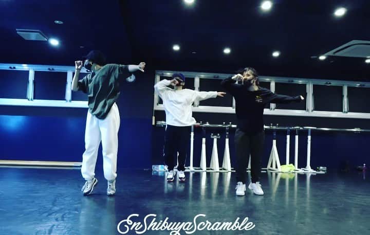 Show-heyのインスタグラム：「| ——— 🎙BROCKHAMPTON 🎶 SUGAR 📍 @endancestudio scramble  Dance w / @mico1999916 @yuzu03_stagram   Choreo by me」