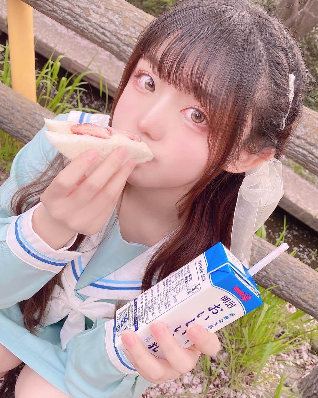 のインスタグラム：「噛む回数が多い女なので食事は時間かかるざます❕❕」