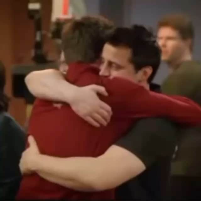 ジェニファー・アニストンのインスタグラム：「The one where everybody cried. ❤️  Video Credits : @jenanistonidol   Audio Credits : Paravi Das」