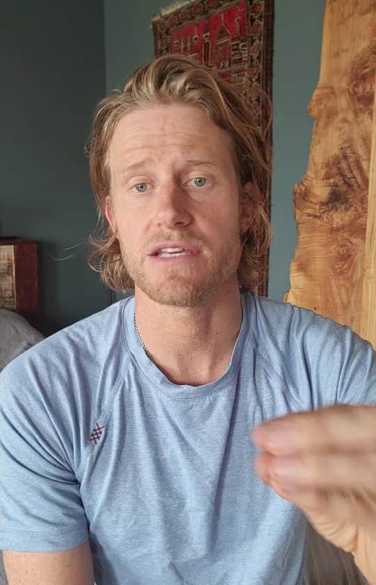 Cory Richardsのインスタグラム：「Answers from May 31, 2021 covering stuckness, loneliness, a bit about sobriety and a bunch of other stuff. Great questions! Enjoy!」