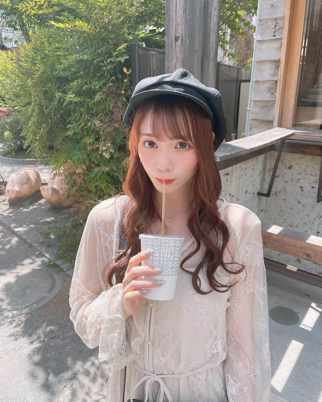 宇佐美幸乃さんのインスタグラム写真 - (宇佐美幸乃Instagram)「癒しの時間だー  #cafe #café #中目黒　#中目黒カフェ #instagram #instagood #instalike #instadaily #daily #daily_photo_jpn #japan #japanesegirl  #fff #followｍe #jpn_photo #nakameguro #selfie」6月2日 12時58分 - usami_yukino