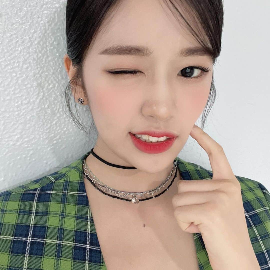 アン・ユジンさんのインスタグラム写真 - (アン・ユジンInstagram)「[#안유진] 210530 #SBS #인기가요 완료 💕  📝 <지니가요 체크 리스트> 📝 ✅ 지니가요 복습하기 ✅ 지니가요 기다리기 ✅ 지니가요 생각하기   잊지 말고 다음주에 만나요 👋  #유진 #ユジン #ANYUJIN」6月2日 14時20分 - only1elonmusk