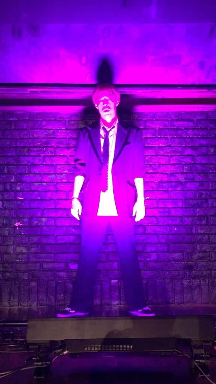 のインスタグラム：「束の間のSexy Just sexy Am I sexy? What is sexy!! 🤣🤣🤣🤣 #whatimdoin #justsexy」