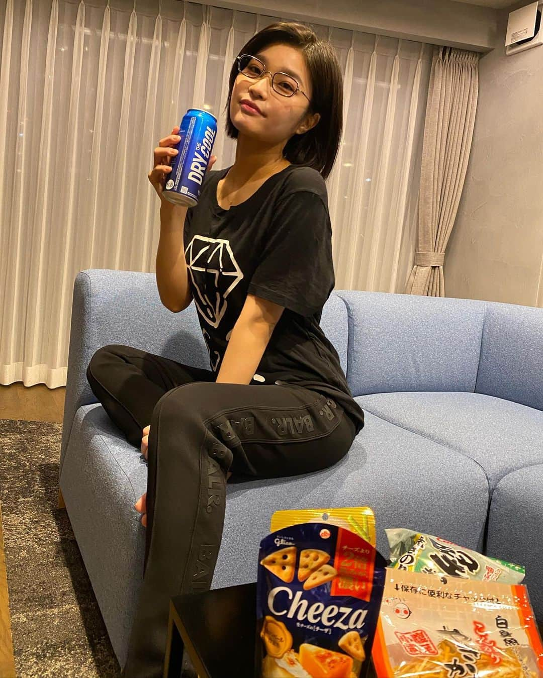 椿原愛さんのインスタグラム写真 - (椿原愛Instagram)「家飲みを最高に。 結局メガネに度入れてもらいました👓  #赞#얼스타그램#몸스타그램#섹시 #sexy#swag#photooftheday #photography#tbt#tagsforlikes#tflers#follow#l4l#like4like#cute#followme#instagood#japan#tokyo#bikini#asia#selfie#sneakers#アサヒスーパードライ#ドライザクール#扎心了#富山#偶像#美腿」6月2日 17時33分 - ai.tsubakihara