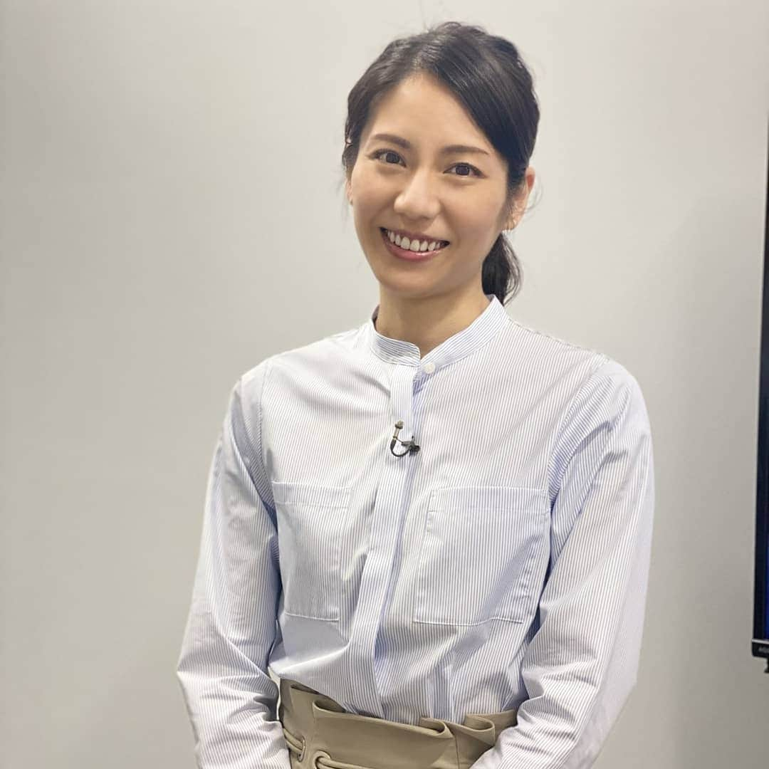 テレビ東京「ガイアの夜明け」さんのインスタグラム写真 - (テレビ東京「ガイアの夜明け」Instagram)「【ガイアの夜明け】 6月4日(金）　夜10時『がんを早期発見！命を救うニッポンの技術』  がんは早期発見できれば治る可能性も高くなります。 あとは、いかに早く見つけるか・・・  AI（人工知能）を駆使して、「医師も悩むがん」を判別する最新システム、 そして、女性にとっての大敵「乳がん」が涙１滴で分かる検査が登場。  がんで涙を流す人を１人でもなくそうと 世界初の技術に挑戦する人たちを取材しました。  ≪ロケ≫ シャツ#MACKINTOSHLONDON スカート#uncrave #vendomeaoyama ≪スタジオ≫ スカート#ViaggioBlu   #vendomeaoyama   ≪取材≫ #ＡＩメディカルサービス #がん研究会有明病院 #大阪国際がんセンター #神戸大学 #レディーフォー」6月2日 18時44分 - gaia_no_yoake