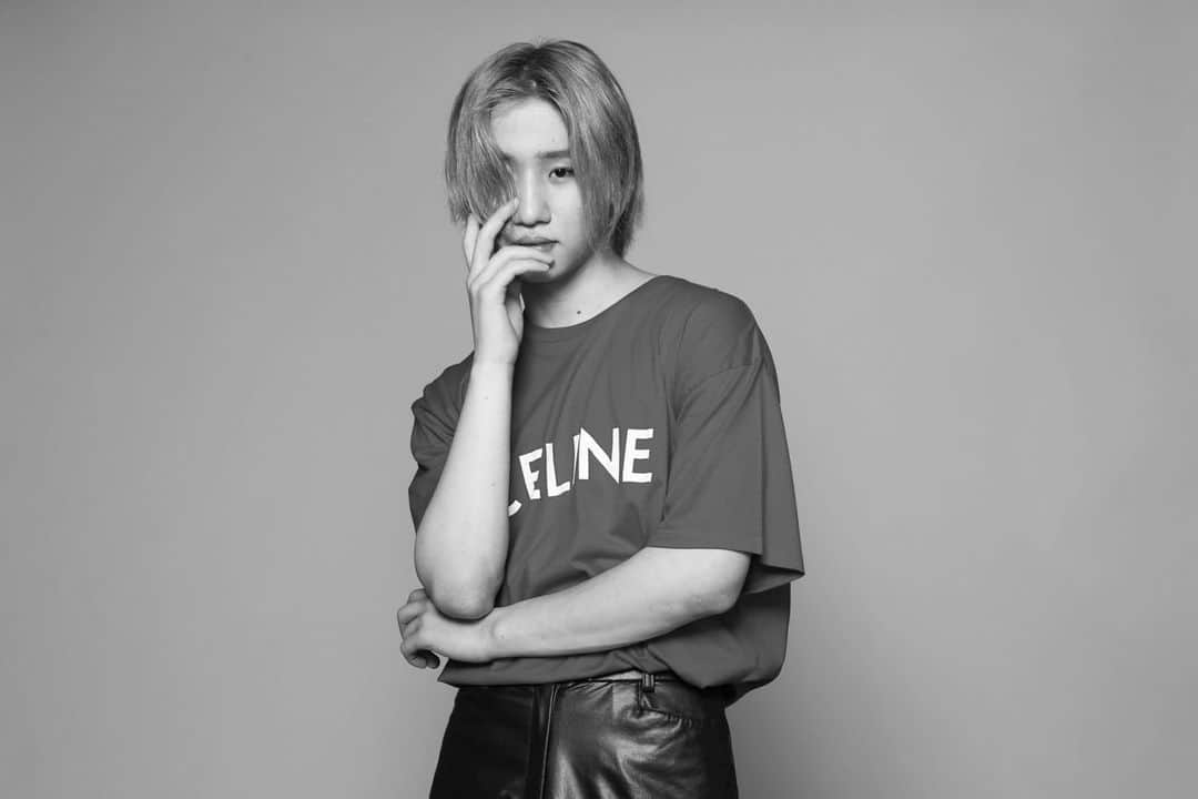 松井利樹さんのインスタグラム写真 - (松井利樹Instagram)「@sense_magazine #CELINE  ---------------------------- @sense_magazine   6/9発売 『SENSE』 7月号 Tシャツスナップ企画に 松井利樹が登場いたします！  是非チェックしてくださいー！ #sensemagazine」6月2日 20時14分 - rikimatsui.official