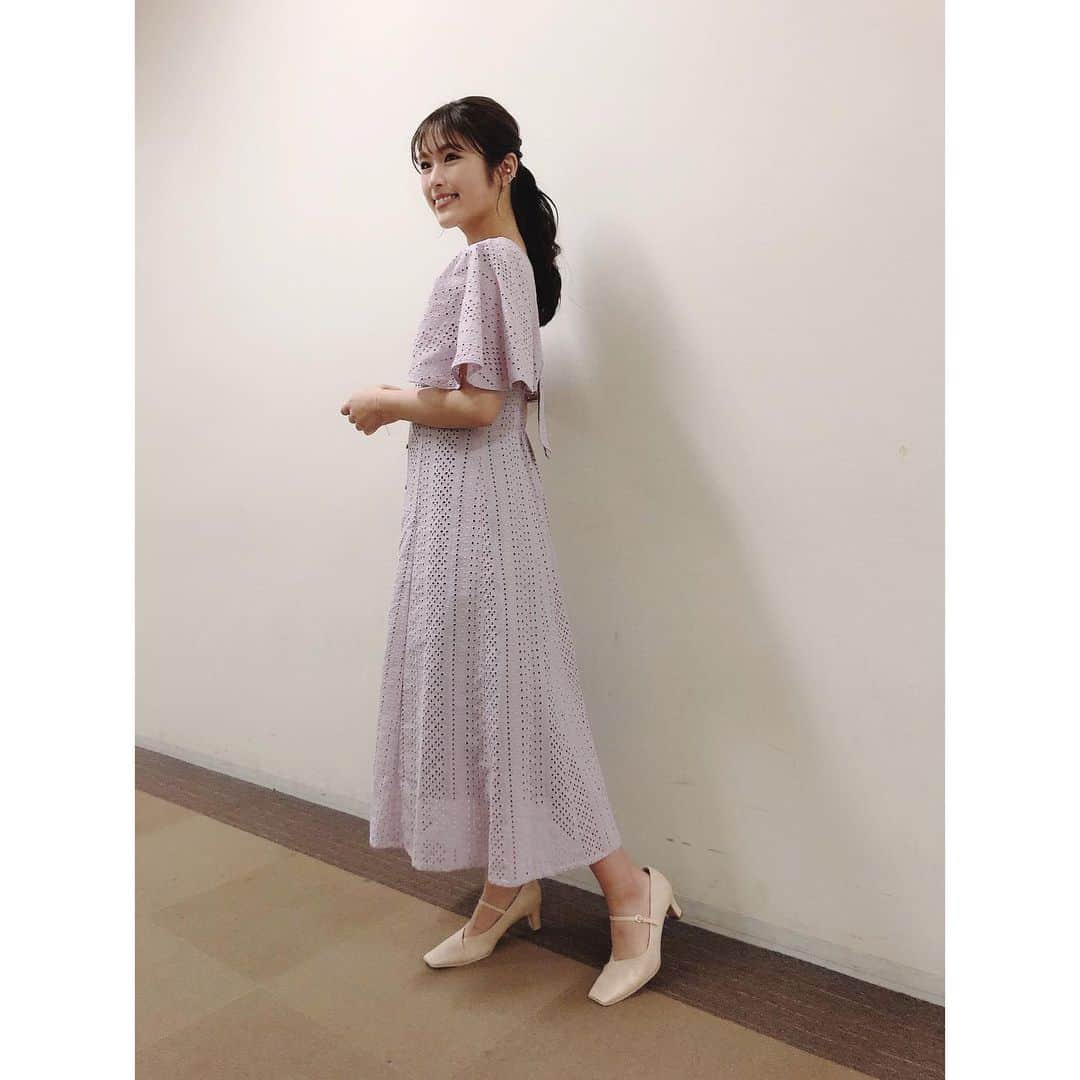 渋谷凪咲さんのインスタグラム写真 - (渋谷凪咲Instagram)「こんばんわん🌛 今日はどんな1日でしたか？  私は、内緒の1日です🤭♪ （なんちゃって！とっても楽しい収録の1日でしたよ♡） . . そして！今夜24時25分～フジテレビさん 🍚『#日本一めんどくせぇ料理店』  に出演させて頂きます♡  MCのサンドウィッチマンさんがとってもお優しくて、一緒の空間に居させて頂けるだけで、心ぽかぽか温かくなりました🥰ありがとうございました♡ . . #サンドウィッチマン さん #優しさの塊 さん #またご一緒させて頂けますように頑張ります！ #フジテレビ さん #水曜next #今夜は一緒に夜更かししましょうね☺️🤝💕」6月2日 20時59分 - nagisa_nikoniko