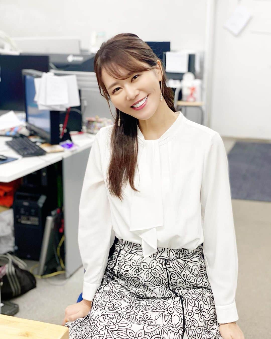 佐野真彩さんのインスタグラム写真 - (佐野真彩Instagram)「多摩ケーブルで撮った写真です🤳 今週はもう一回行くのでたのしみ☺️  日傘をまた無くしてしまったようで悲しい😢 何処に置いてきてしまったのか💦  #tcn #多摩ケーブルネットワーク #スタジオ21today #サンバリア100」6月3日 10時27分 - sano.maya