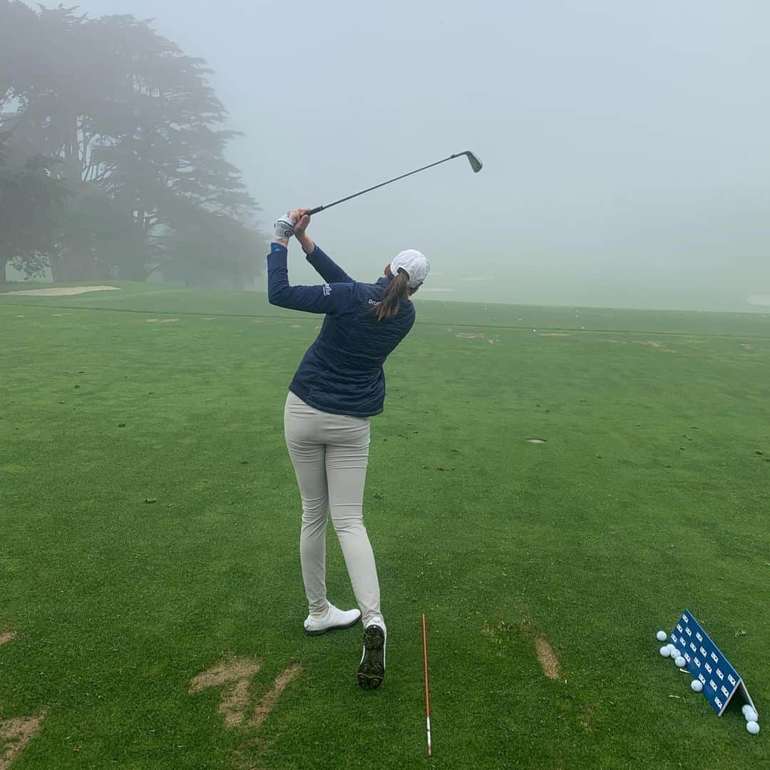 キム・カウフマンのインスタグラム：「My journey at the US Women’s Open begins tomorrow at 7:26 am from #1.  To say @theolympicclub is a true US Open venue would be an understatement. I’m so thankful to be experiencing this years tournament.  Thank you to the @usga for raising the bar for this championship. 👊🏻. #sanfordsports #peoplefirst @choicebank #callawaygolf #callawaygolfapparel #sanfordprofile #titleist #footjoy」