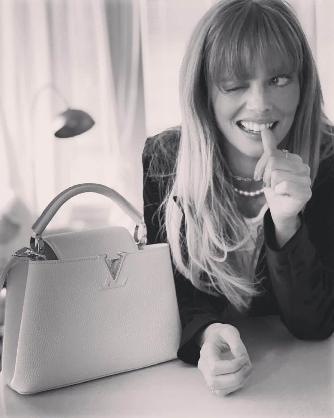 サマーラ・ウェイビングのインスタグラム：「@louisvuitton @nicolasghesquiere 📸 by @jimmywarden_」