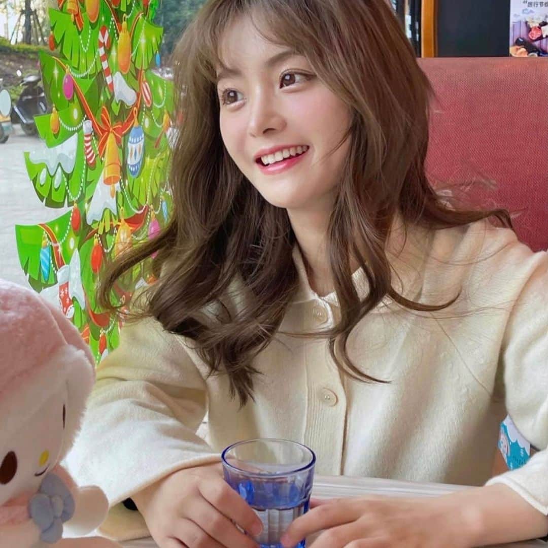 星來さんのインスタグラム写真 - (星來Instagram)「外国人×国宝級美人。 #外国人 #国宝級美人 #美しい #いいね返し #インスタ映え #instagood #instalike #f4f #l4l #likeforlikes #likeforfollow #いいねした人全員フォローする #お洒落さんと繋がりたい #美男美女と繋がりたい」6月3日 19時52分 - sxensen