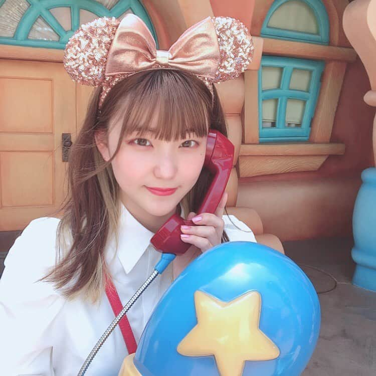 北川玲のインスタグラム：「先日ディズニーランドに行ってきました〜もしもし☎️🦕⭐️」