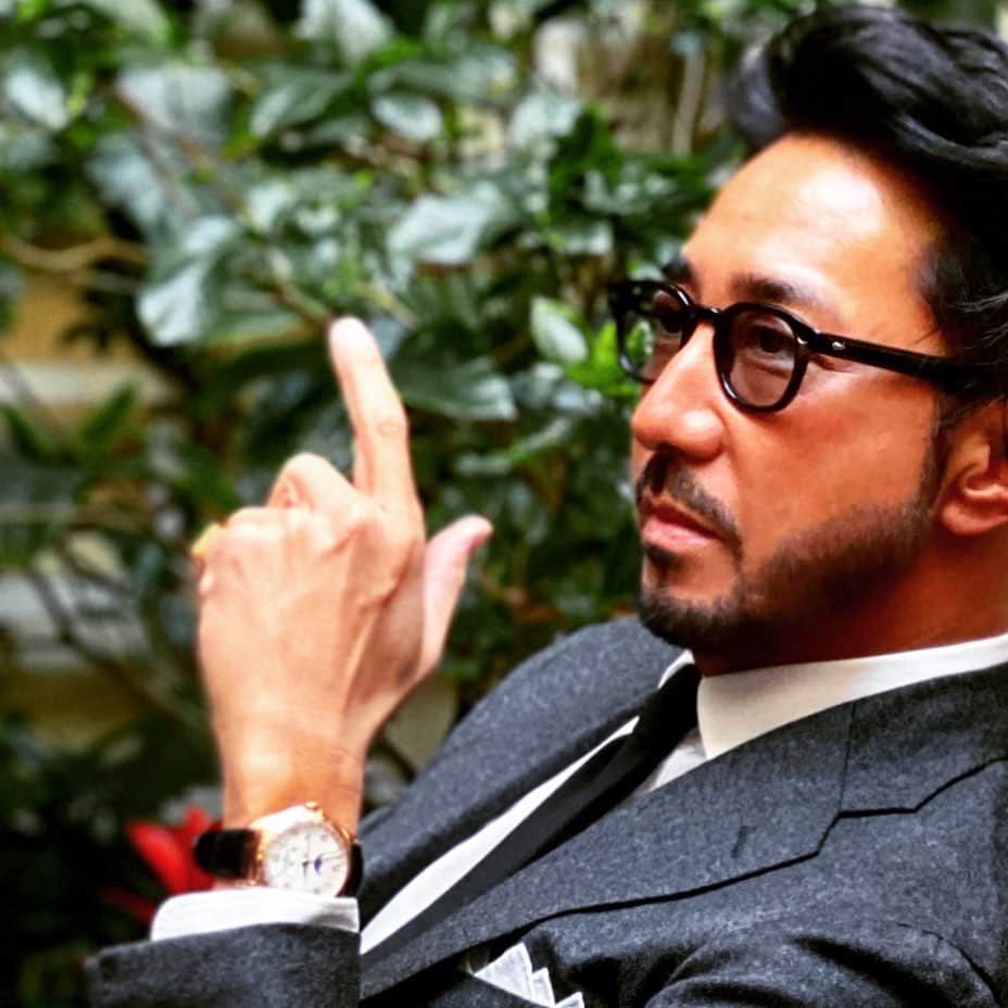のインスタグラム：「Don’t think. feel！ It’s like a finger pointing away to the moon.  Don’t concentrate on the finger,  or you will miss all the heavenly glory.」