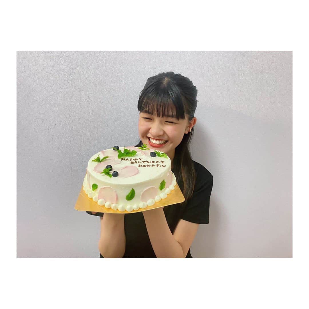 湊胡遥のインスタグラム：「・ 6月1日で16歳になりました！ お祝いコメントや投稿、DM等ありがとうございます☺️💍 全部見てます。♡ 16歳の湊胡遥もよろしくお願い致します！！ #nicola」