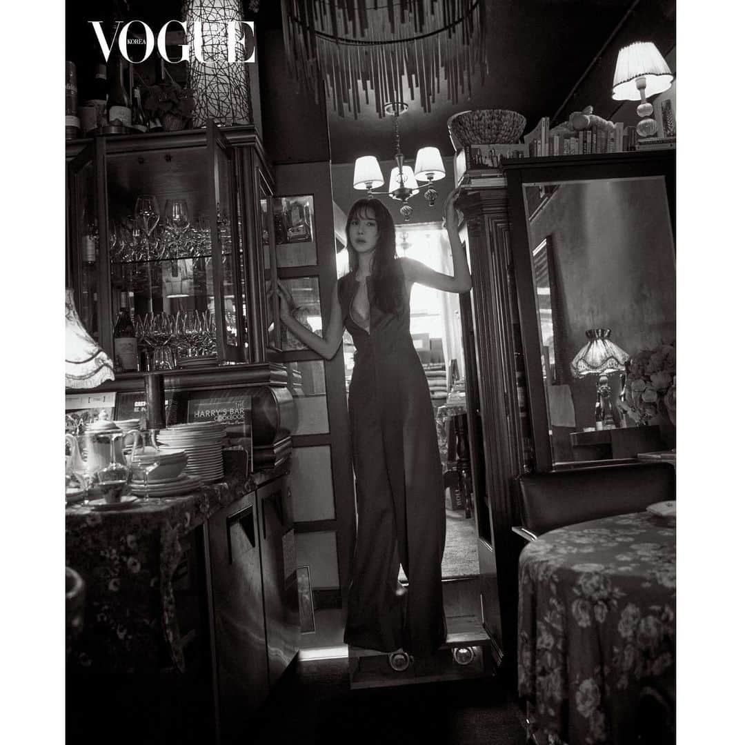 イ・ジアさんのインスタグラム写真 - (イ・ジアInstagram)「#vogue @voguekorea」6月3日 17時00分 - e.jiah