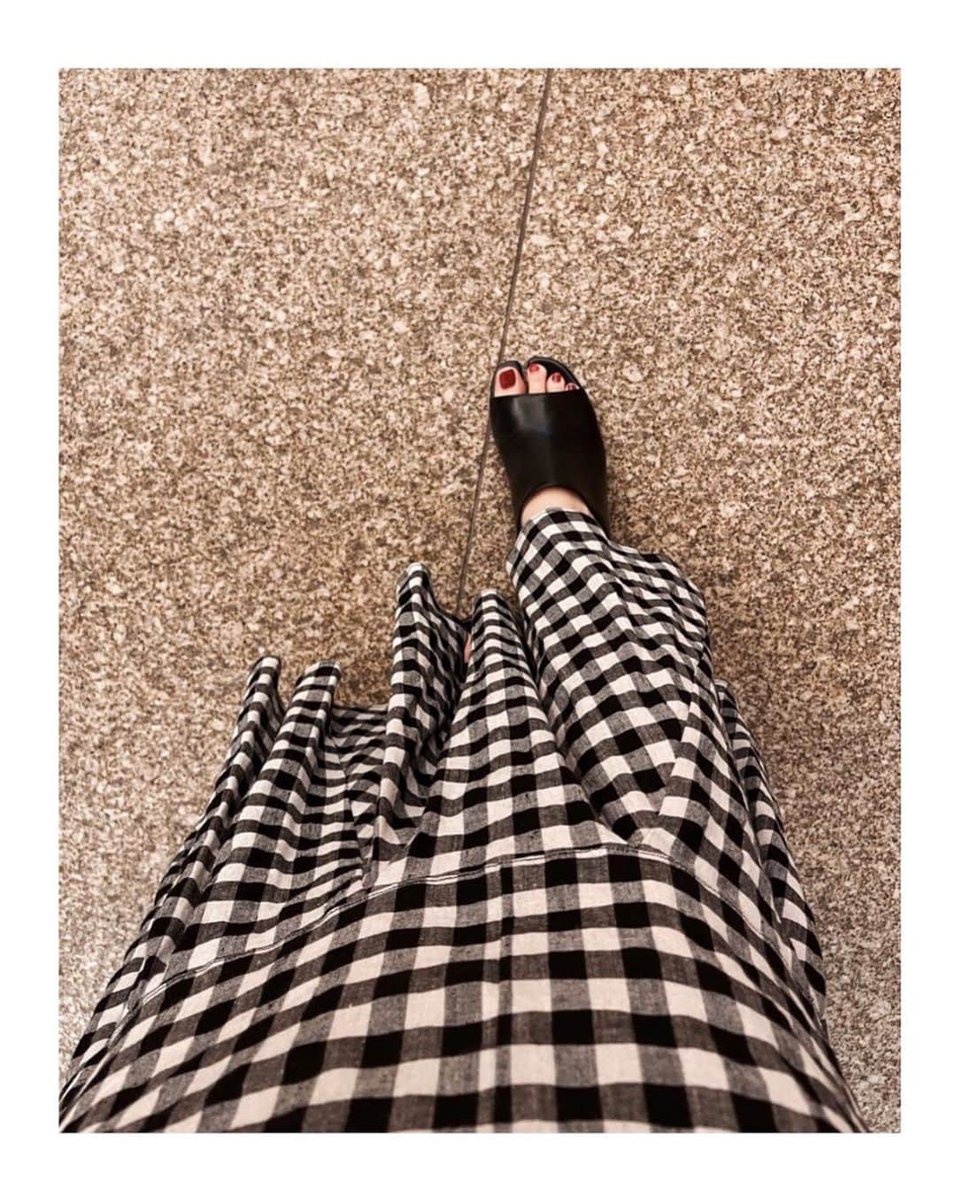 板野友美さんのインスタグラム写真 - (板野友美Instagram)「new sandal   @maisonmargiela   #maisonmargiela  #fashion」6月3日 18時18分 - tomo.i_0703