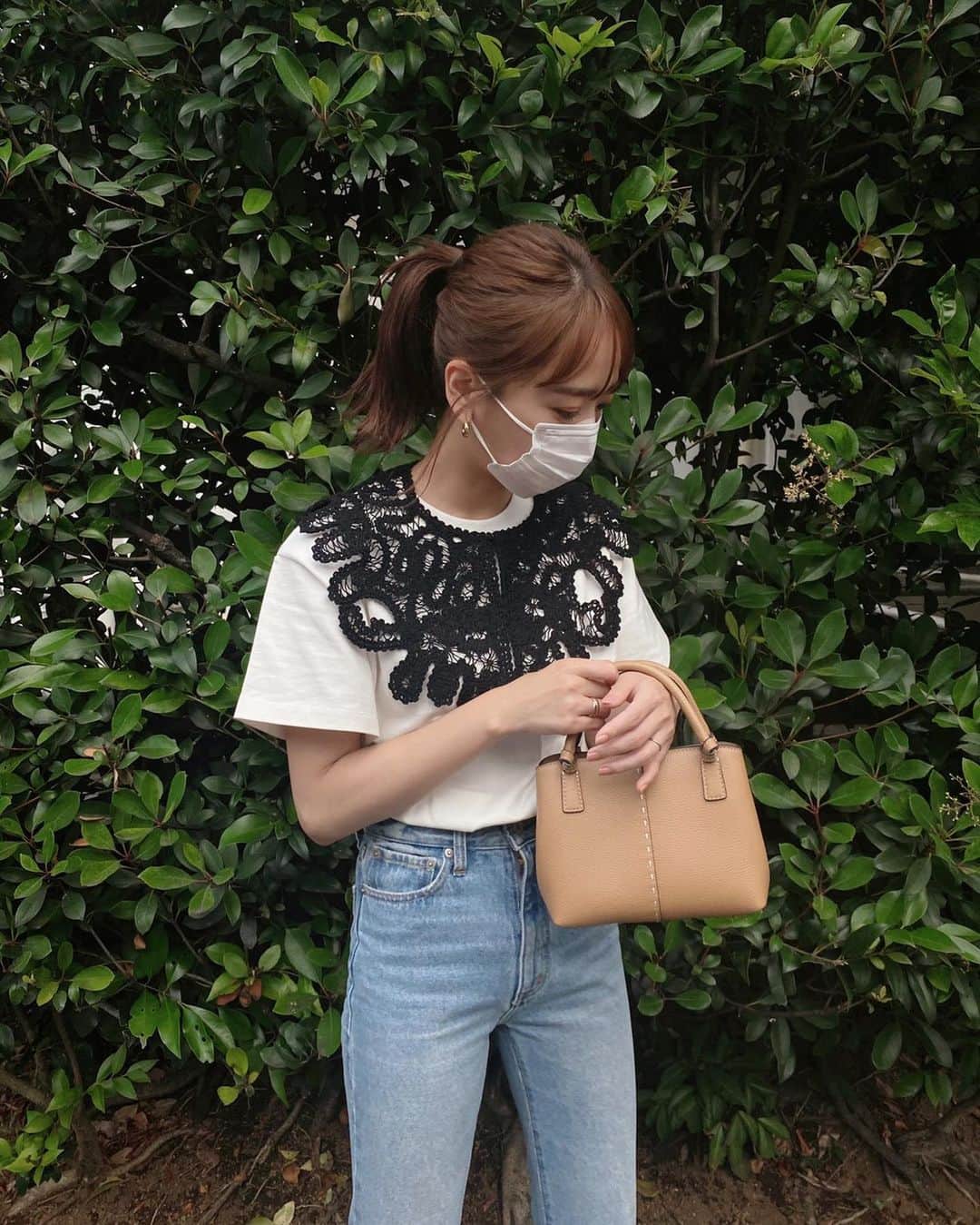 近藤千尋のインスタグラム：「クレベアンドマスクのCMに 引き続き出演させてもらっております💕📺 ECサイトもオープンしたみたいなので 『TAIKO-Direct』で 検索してみて下さい☺️🌼 「クレベリン」公式アカウントはこちら 　@cleverin_official  Martオフィシャルサイトでもインタビュー記事が掲載されているのでチェックお願いします💖」