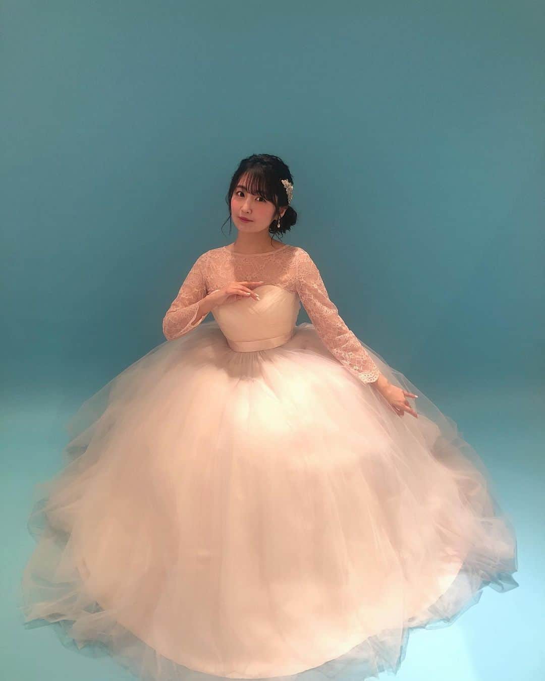 惣田紗莉渚のインスタグラム：「ファンクラブの 撮影のときの👗 #ドレス #dress」