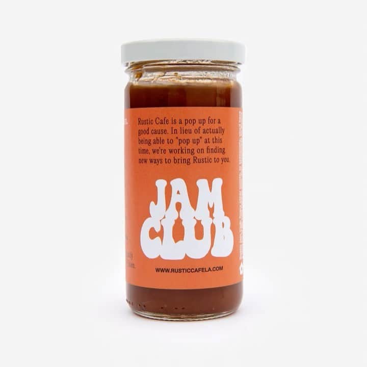 ボニー・ライトのインスタグラム：「First of our summer JAM CLUB is finally here! Peach & Chamomile farm fresh from @jjslonedaughterranch and Yerba Buena farms. Single jars of jam are available now for purchase, on our website linked in bio @rusticcafela All proceeds are donated to our friends at @supr.mrkt ending food apartheid in South Central LA with affordable organic groceries 🍑🌼#rusticjamclub」