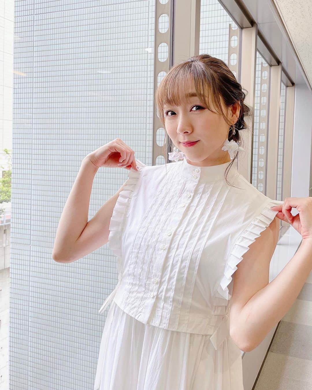 須田亜香里さんのインスタグラム写真 - (須田亜香里Instagram)「6月4日(金) @ 名古屋シネマスコーレ 劇場版 #打姫オバカミーコ アンコール上映最終日です🌻  映画初主演の発表から一年、 今日まで楽しみにしてくれた皆、 観てくれた皆、 本当にありがとう。 明日行くよって方は気をつけて行ってきてね💓 よろしくお願いします☺️  ----------  写真は6月2日(水)TBS #ラヴィット #須田亜香里衣装 #白ワンピ @snidel_official  ----------」6月4日 0時12分 - akarisuda