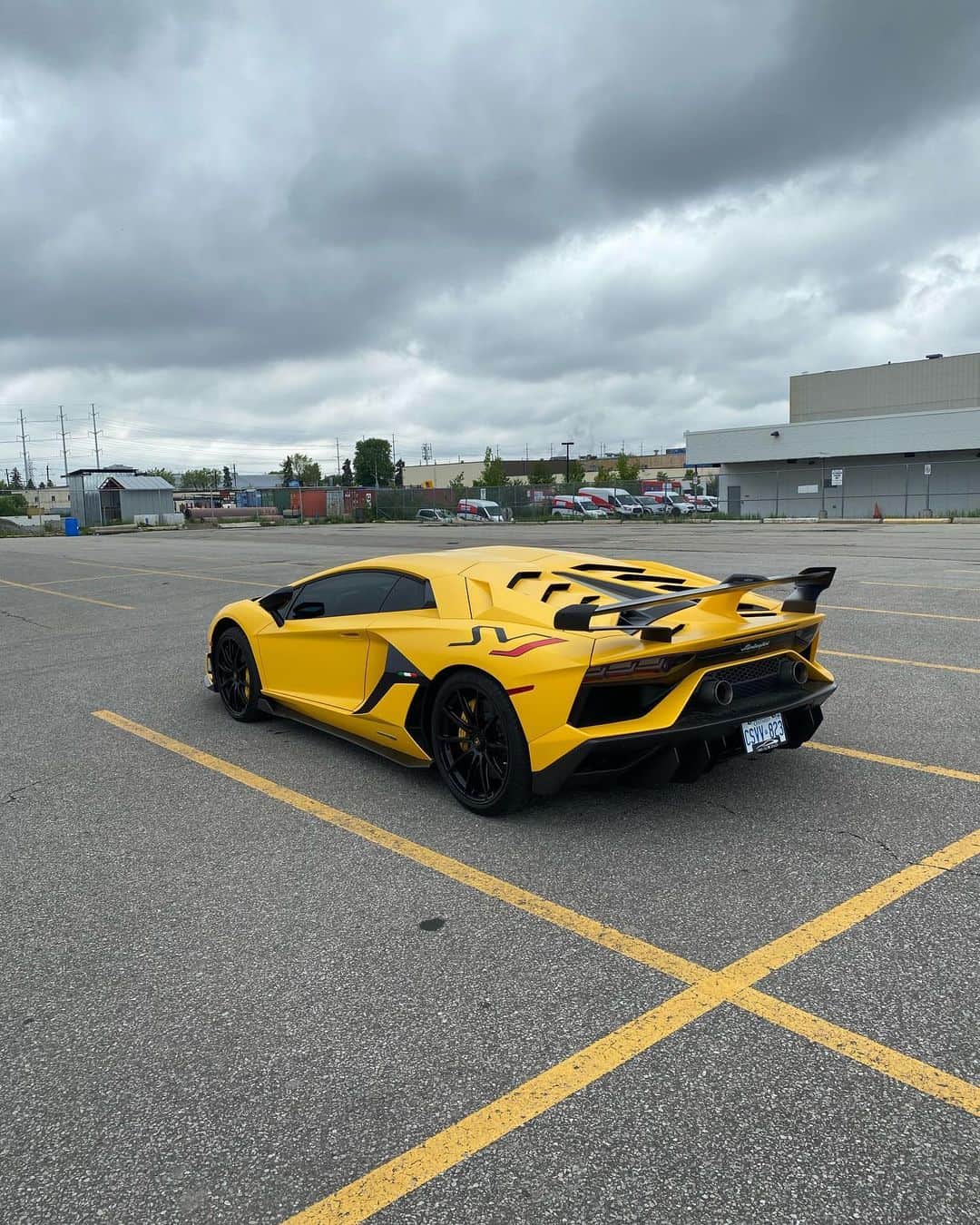 CarsWithoutLimitsさんのインスタグラム写真 - (CarsWithoutLimitsInstagram)「Lamborghini Aventador SVJ Owner @satyasivakrishnarapaka  #CarsWithoutLimits #Lamborghini #AventadorSVJ」6月4日 2時43分 - carswithoutlimits