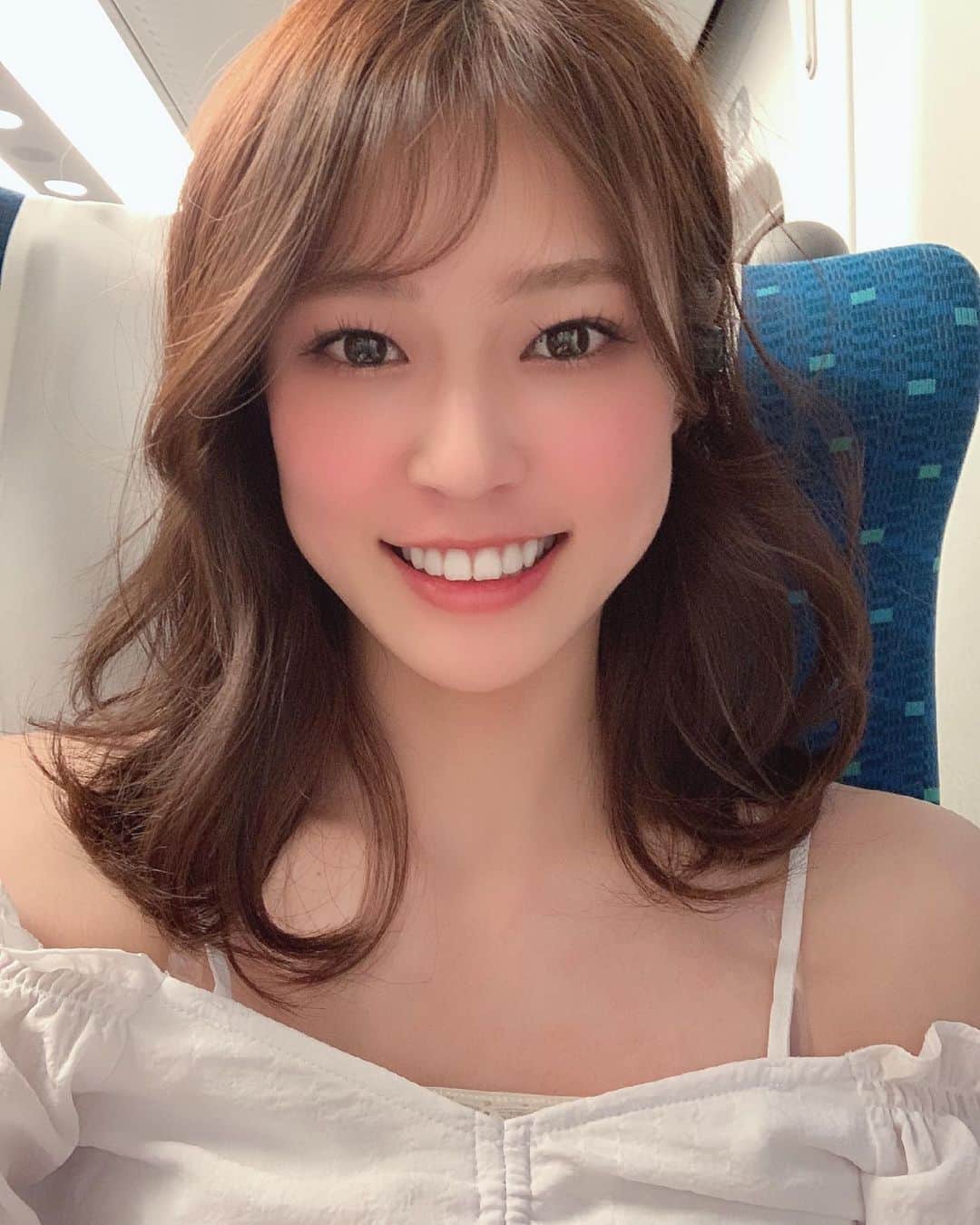 橘香恋のインスタグラム：「おはようございます❤︎﻿ ﻿ 前回の投稿に﻿ イイネとコメントありがとうございます☺﻿ ﻿ ﻿金曜日、今週もお疲れ様です🥰  どんな1週間でしたか❔ ﻿ ﻿※写真は撮る時のみマスクを外しています ﻿ ﻿ ﻿ ﻿ ﻿ ﻿ ﻿ ﻿ ﻿ ﻿ ﻿ ﻿」