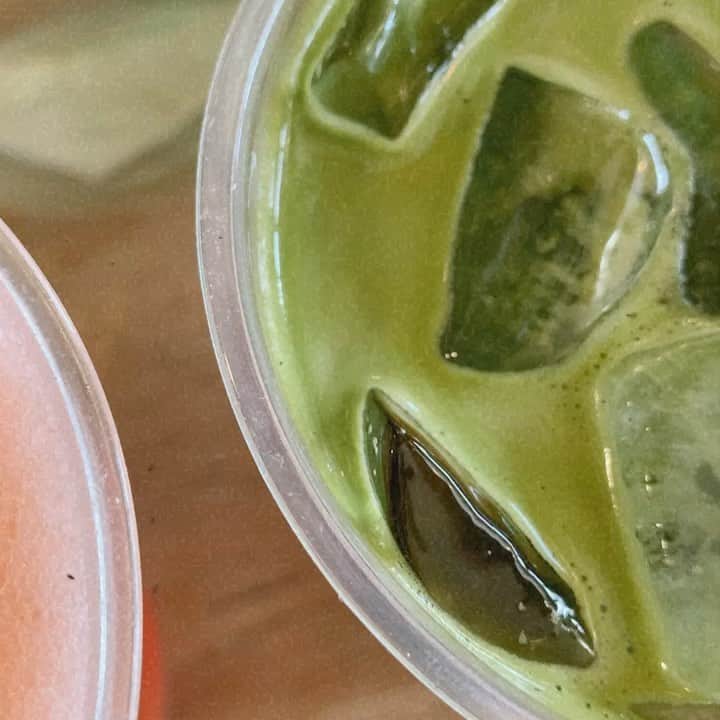 Peace Cafeのインスタグラム：「NOW OFFERING Matcha yuzu lemonade 😋🔋🍋 along with our strawberry 🍓✨」