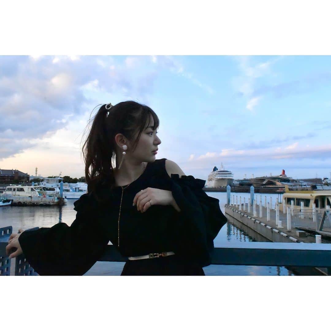 長谷川かすみのインスタグラム：「この横顔シュッとしてる👏 高めポニーの効果かな☺️？」