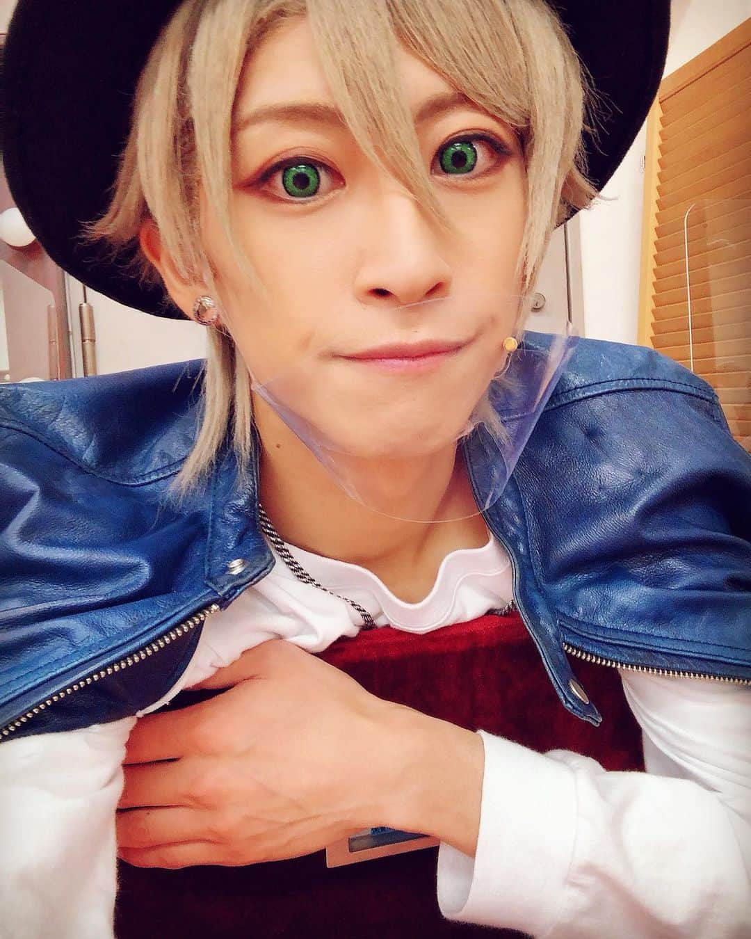 赤澤燈のインスタグラム：「🌺」