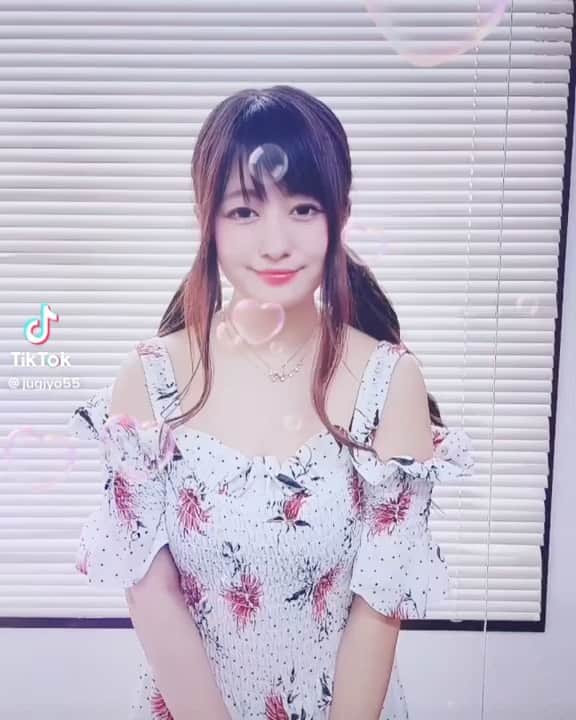 小山夏希のインスタグラム：「https://vt.tiktok.com/ZSJHmB2JR/   #tiktok」