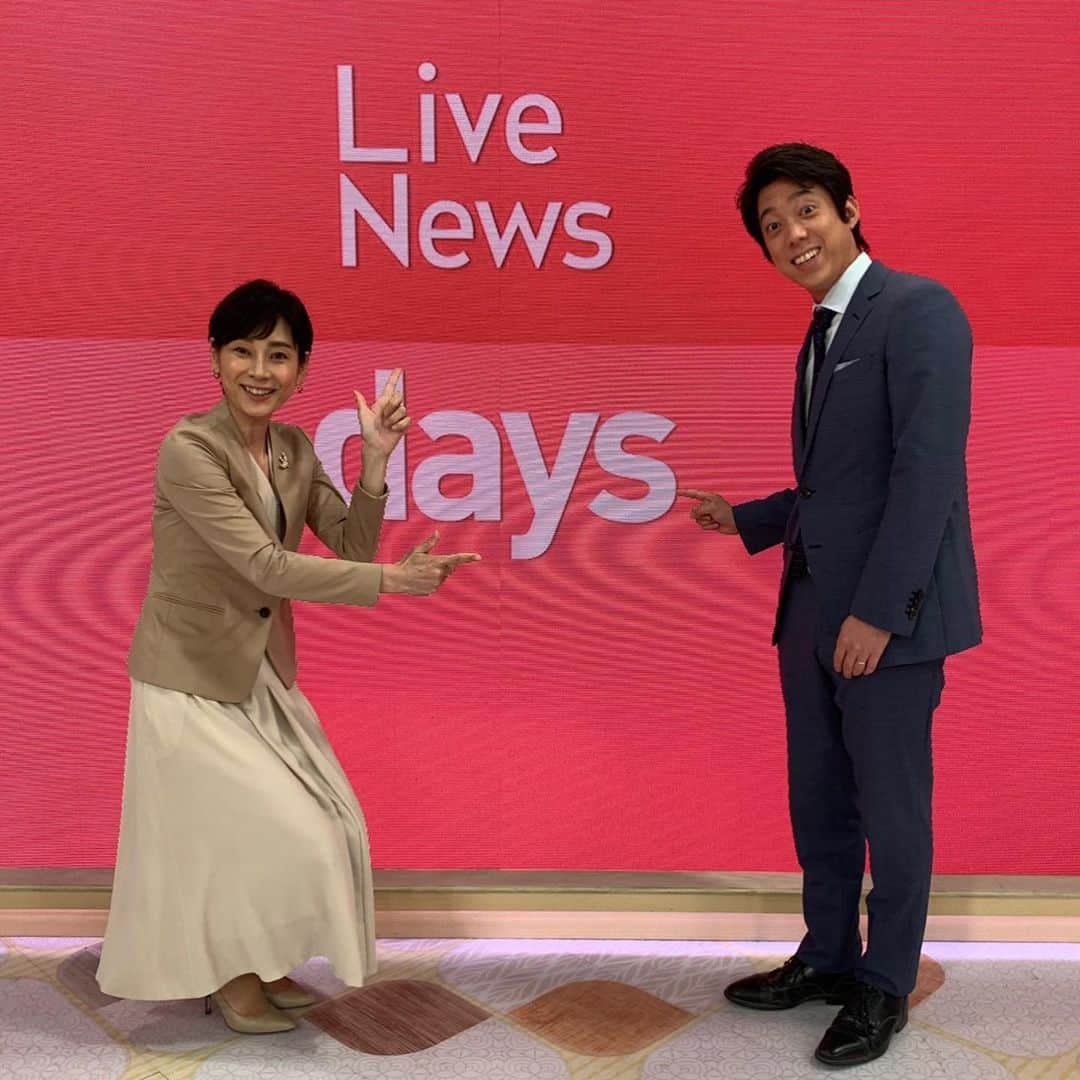 フジテレビアナウンサーのインスタグラム：「. 4月から新しいメンバーを迎えてお伝えしているお昼のニュースLive News days！  月曜日と火曜日に立本アナウンサー 木曜日と金曜日に安宅アナウンサーが加わりました。  立本アナウンサー『島田立本コンビ！結構楽しくやっています！』  安宅アナウンサー『お昼の家族の末っ子として頑張っています！』  #アナウンス室ニュース #livenewsdays #島田彩夏 #立本信吾 #安宅晃樹 #野島卓」