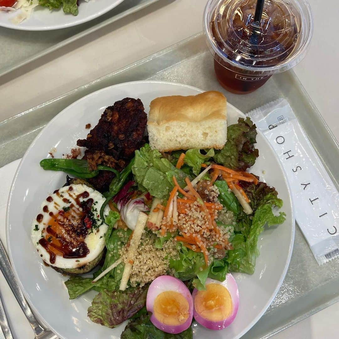 のインスタグラム：「ㅤㅤㅤㅤㅤㅤㅤㅤㅤㅤㅤㅤㅤ 🥗🍴🤍  ㅤㅤㅤㅤㅤㅤㅤㅤㅤㅤㅤㅤㅤ  ㅤㅤㅤㅤㅤㅤㅤㅤㅤㅤㅤㅤㅤ #cityshop  #cityshoptokyo  #渋谷ランチ  #渋谷カフェ  #表参道ランチ  #カフェ巡り  #サラダランチ」