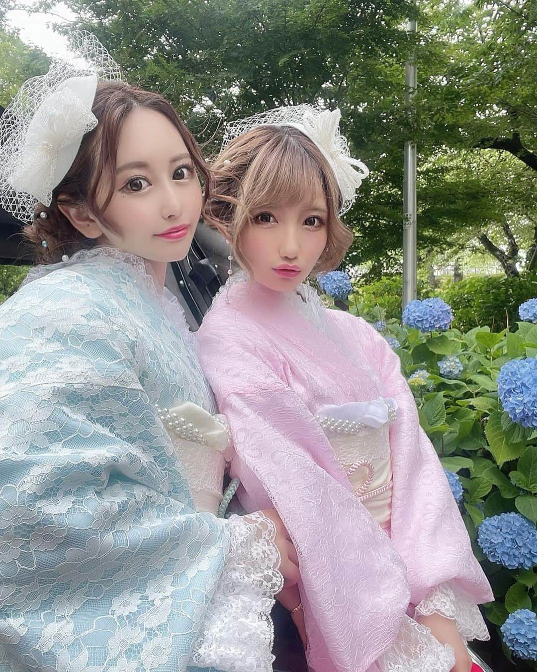 SHIHOさんのインスタグラム写真 - (SHIHOInstagram)「. . 👘♡👘♡👘♡👘♡👘♡ . . 久しぶりの浅草💗💗 とーっても可愛いキキララtwins着物😍 . (( @asakusa_omotenashi )) さんでレンタルしたよ🥺🤝♡ . . . こんな可愛いお着物👘きて 人力車にも乗ってきたよ😍 . @tokyorickshaw さんありがとうございました♡ . . . 今、浅草を盛り上げるキャンペーン 浅草ハッピーセットっていうのがあったから それを利用したよん💭💗 . めちゃお得だった(*´───`*)💛 . . .」6月4日 18時15分 - cham_pipi