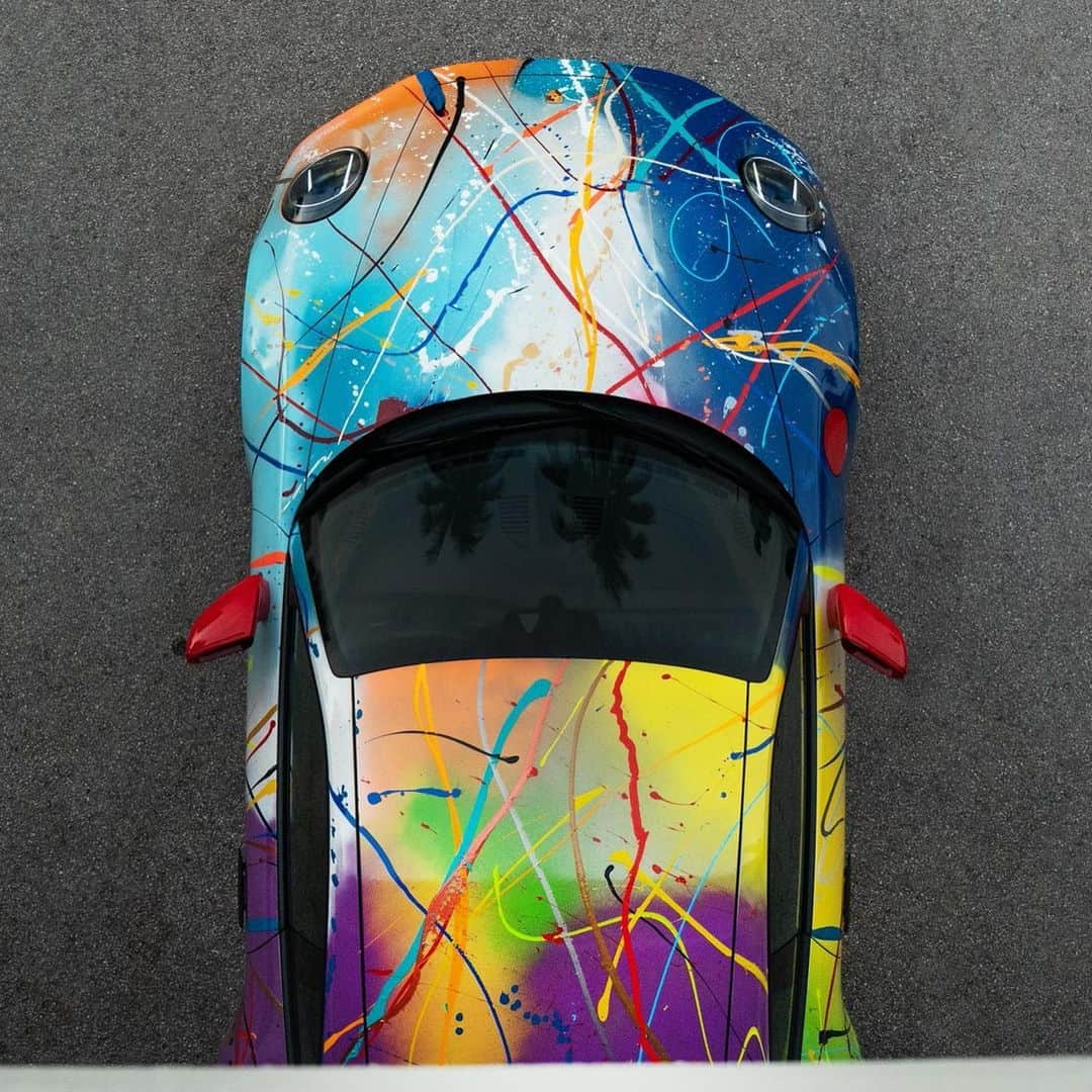 CarsWithoutLimitsさんのインスタグラム写真 - (CarsWithoutLimitsInstagram)「@richbcaliente #NFT  Porsche art car @rbc9eleven - goes on auction June 4th #CarsWithoutLimits #Porsche #911 #RichBCaliente」6月5日 0時14分 - carswithoutlimits