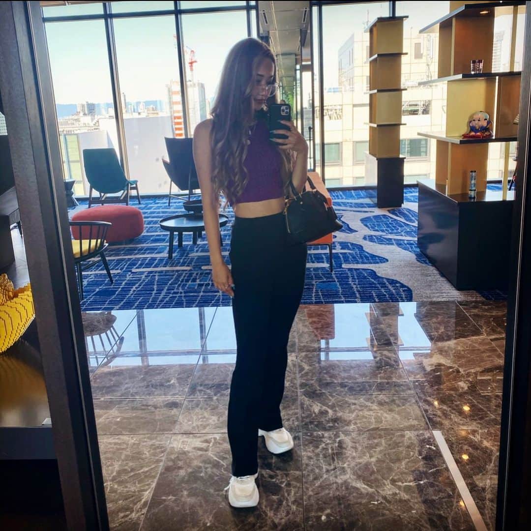 ELENAのインスタグラム
